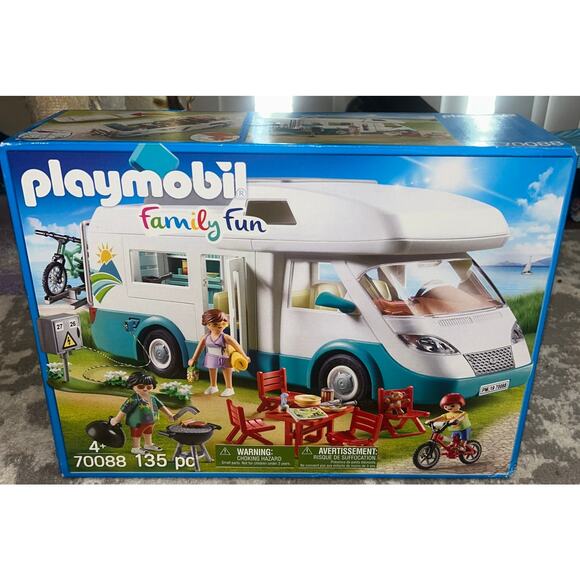 Playmobil Family Fun-Family Camper Vehicle Playset #70088 (NWT) - Picture 1 of 3